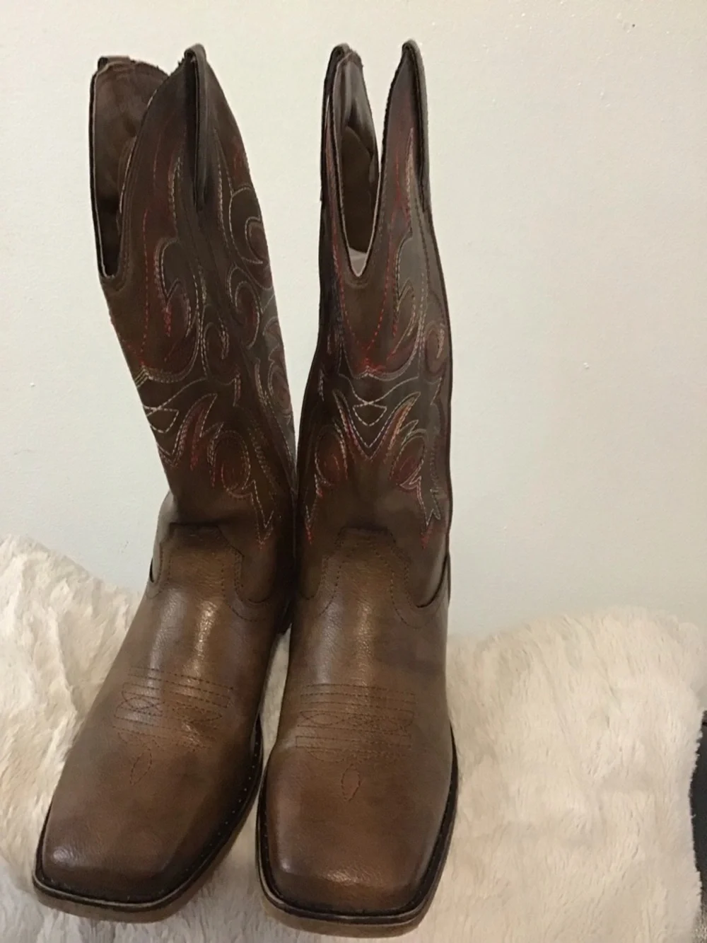 Classic Brown Men's Western Cowboy Boots - Picture 4 of 8